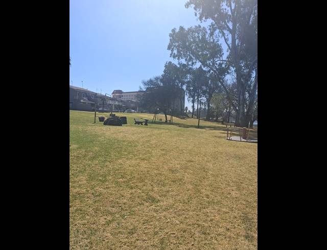 2 BEDROOM TOWNHOUSE FOR SALE IN PEACEHAVEN